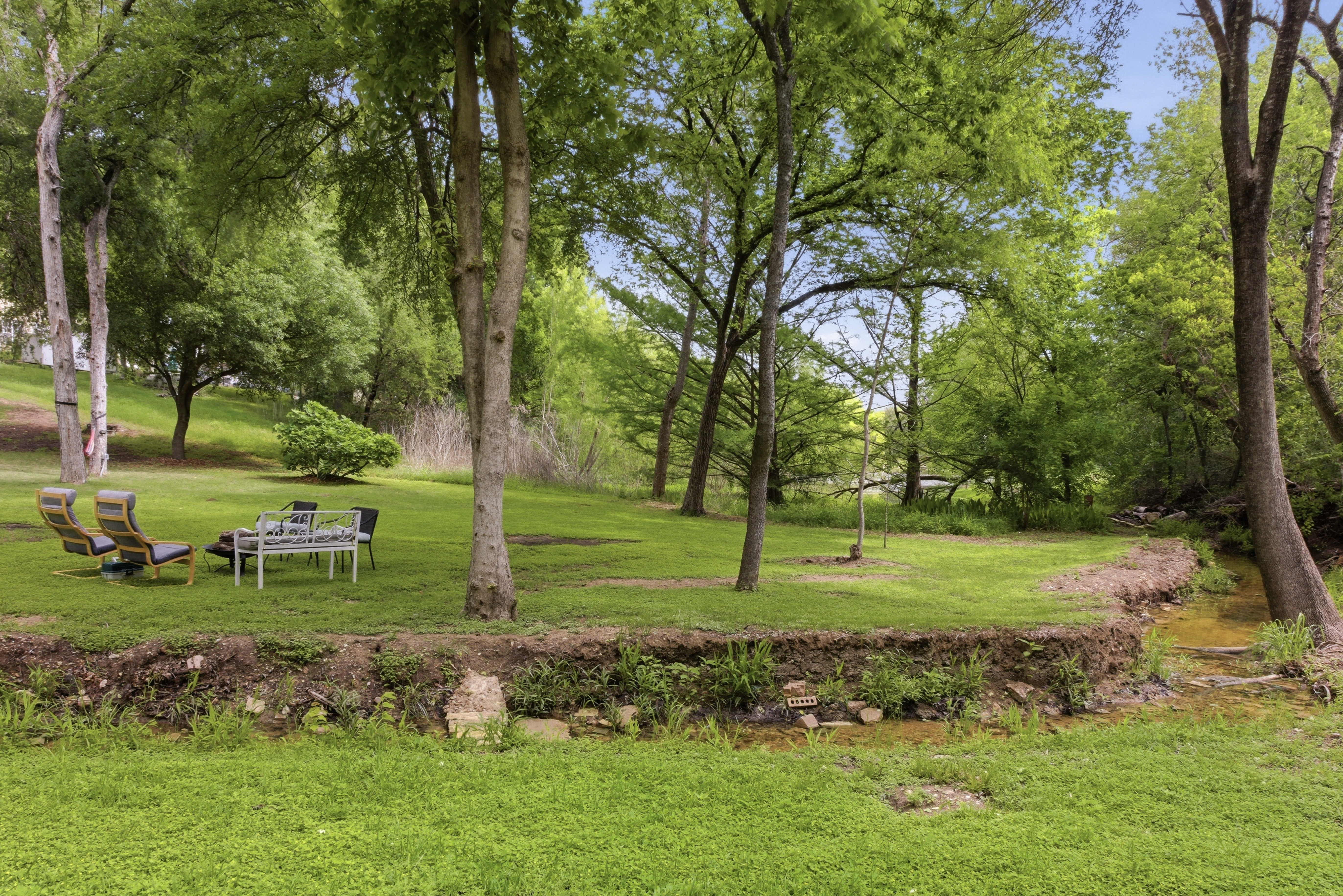 6603 Auburndale St Austin | Pond Access, Nearly an Acre