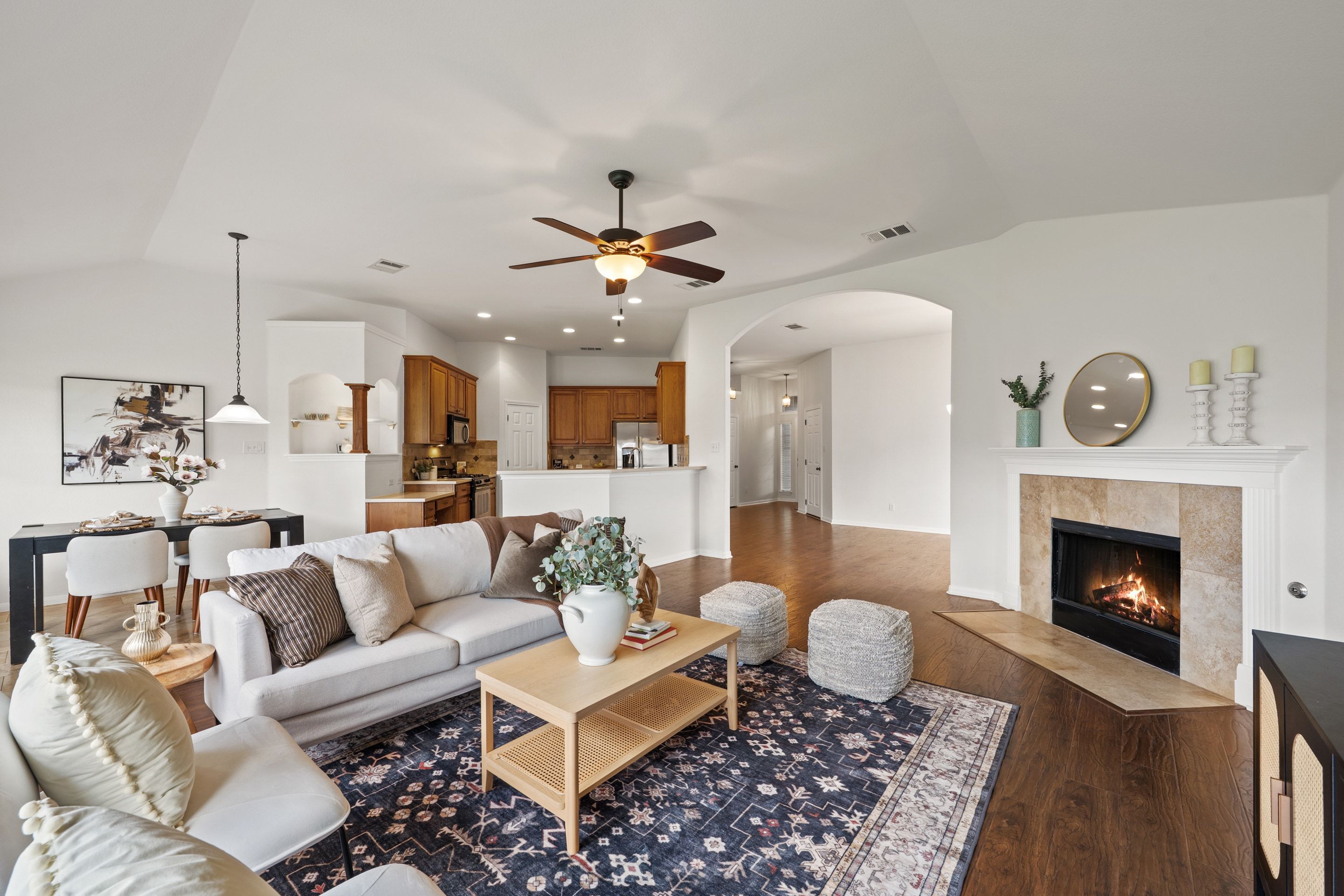 912 Abbeyglen Castle Dr: A Single-Story With No Rear Neighbors in Highland Park North